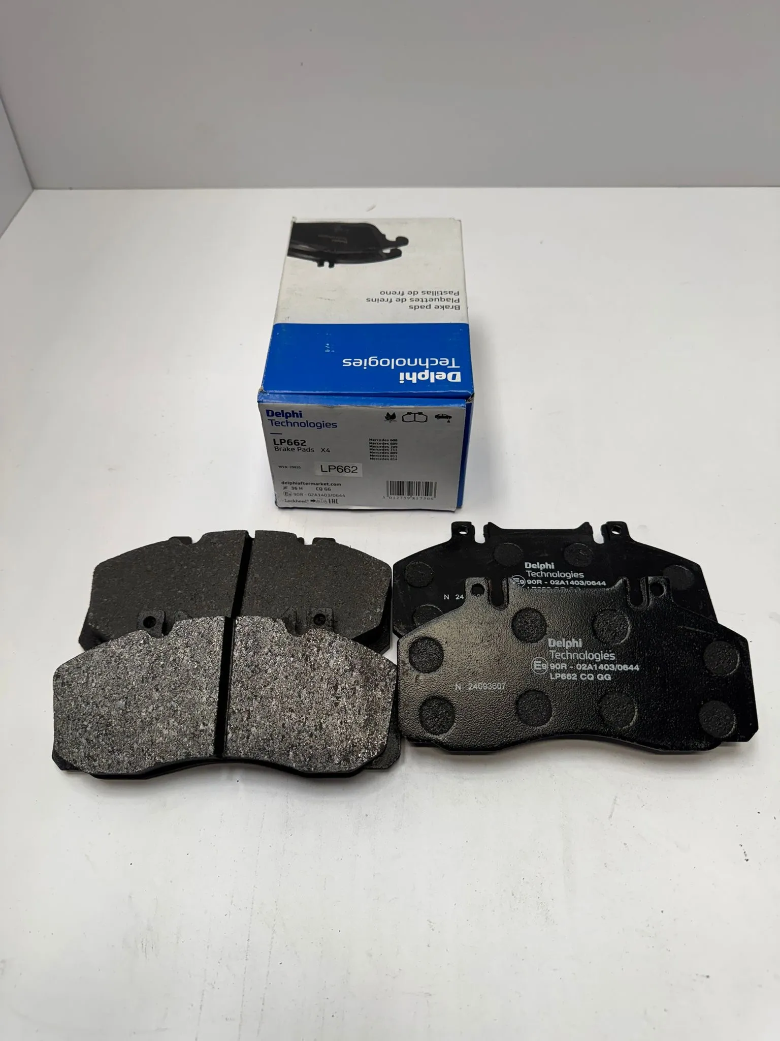 BRAKE PADS 